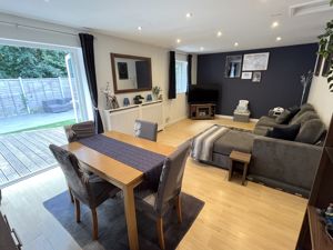Lounge- click for photo gallery